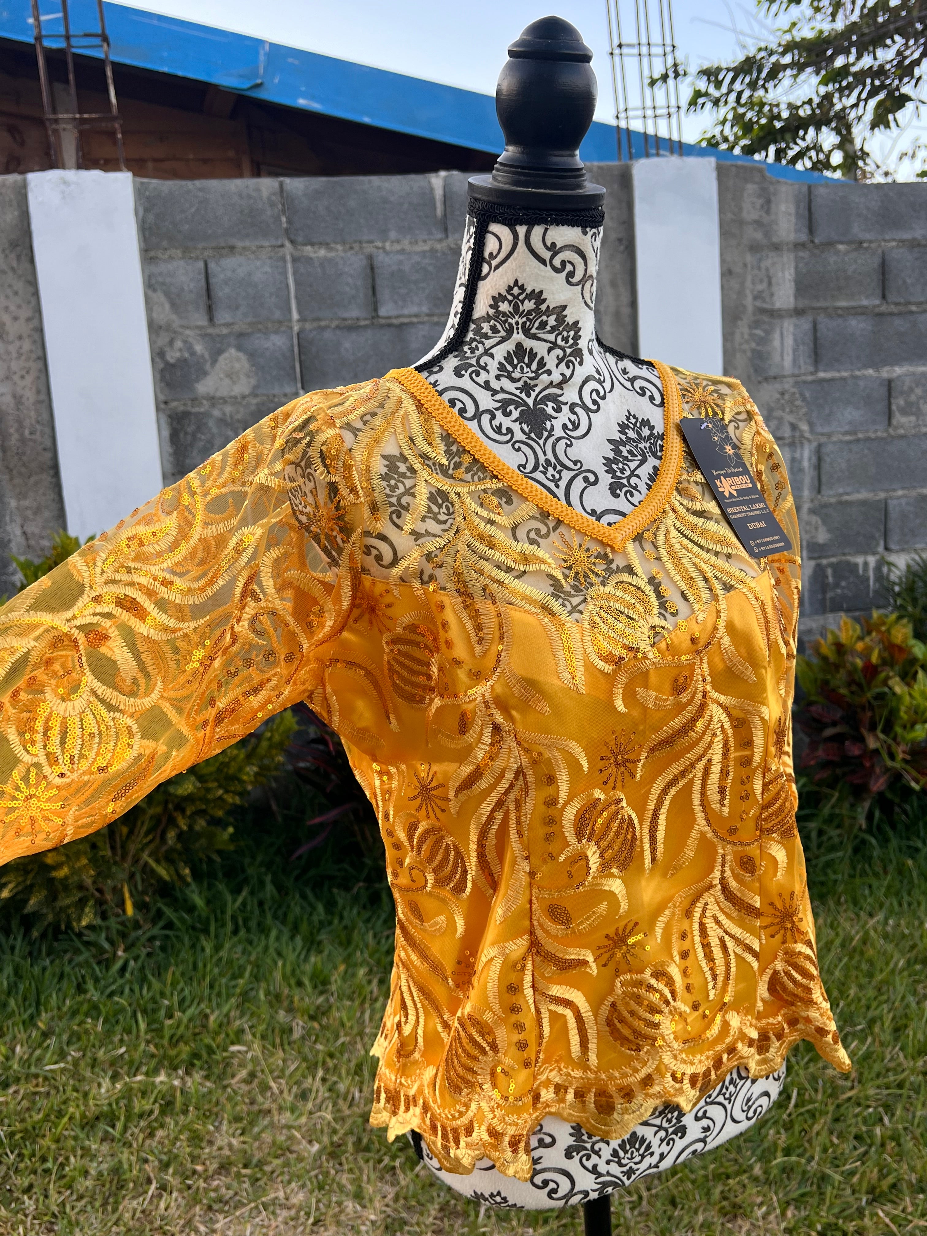 Body jaune doré